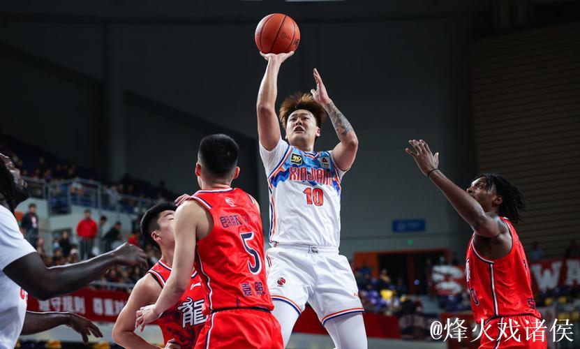 北京对阵辽宁主场开战,杨鸣力争三连胜,赵睿伤停成疑,CCTV5全程直播 北京对阵辽宁主场开战,杨鸣力争三连胜,赵睿伤停成疑,CCTV5全程直播